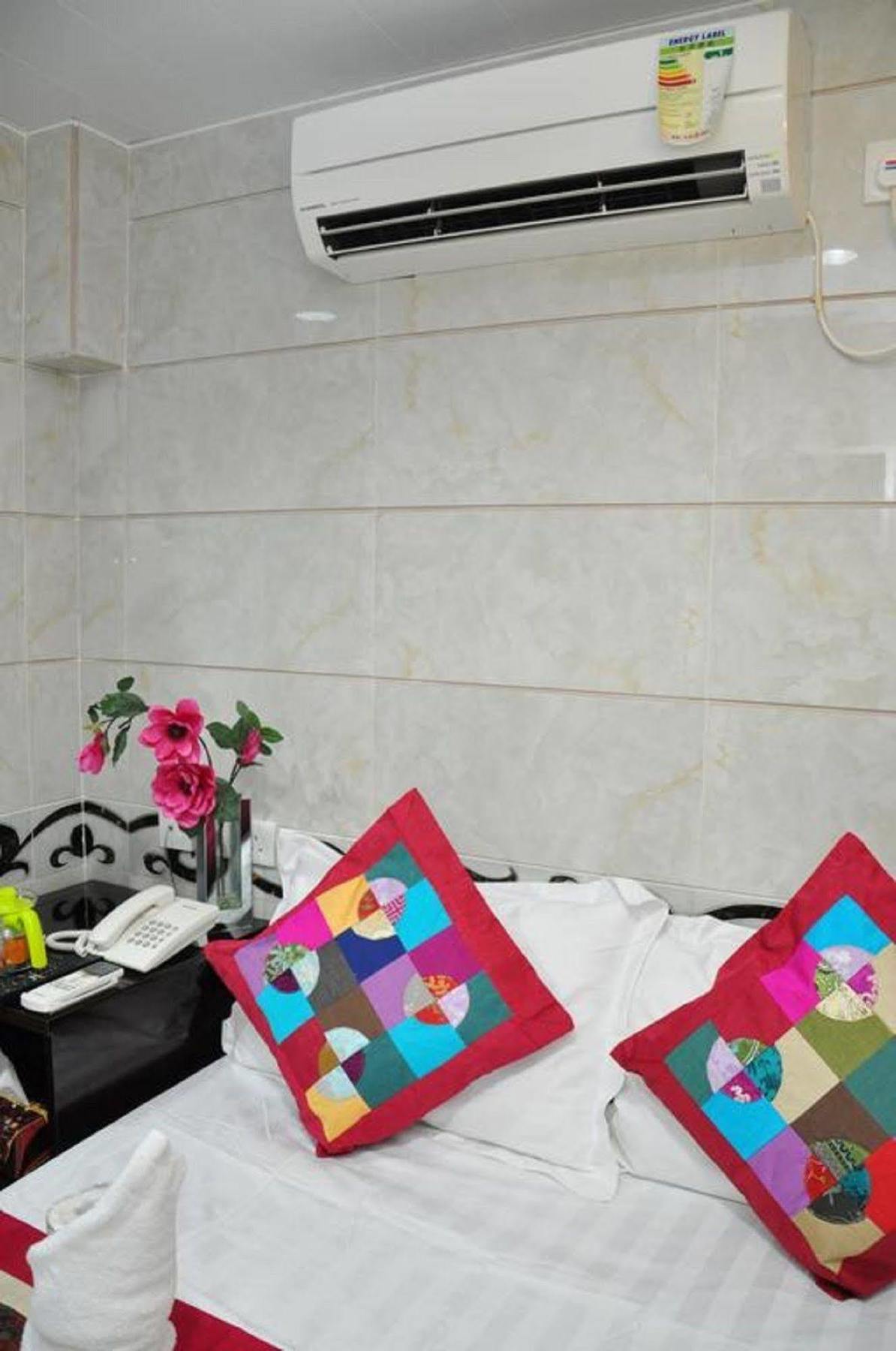 Pearl Premium Guest House Hong Kong Exterior photo
